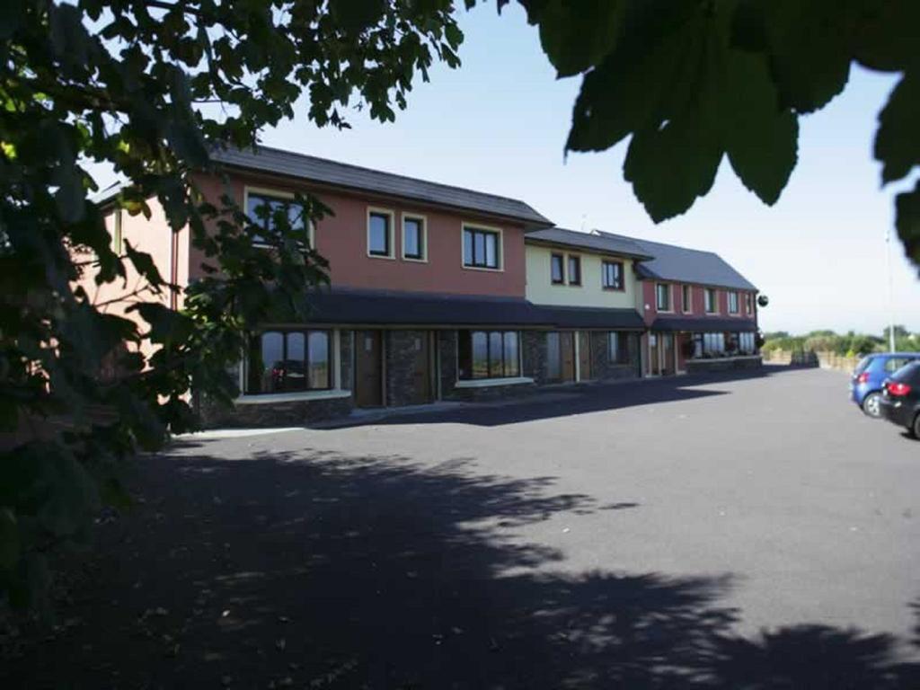 Tralee Bay Holiday Village Каслгрегори Экстерьер фото
