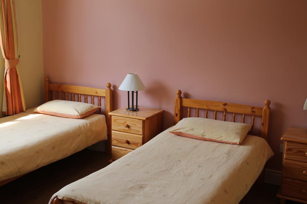 Tralee Bay Holiday Village Каслгрегори Экстерьер фото