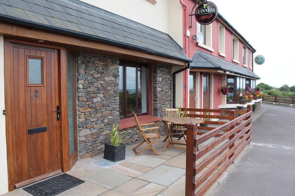 Tralee Bay Holiday Village Каслгрегори Экстерьер фото
