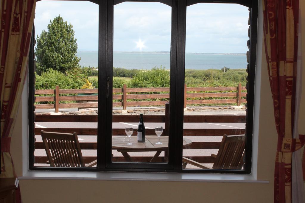Tralee Bay Holiday Village Каслгрегори Экстерьер фото