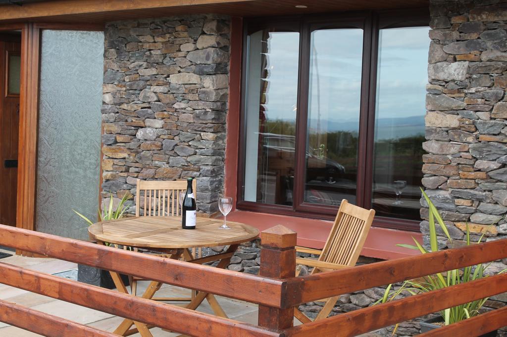 Tralee Bay Holiday Village Каслгрегори Экстерьер фото